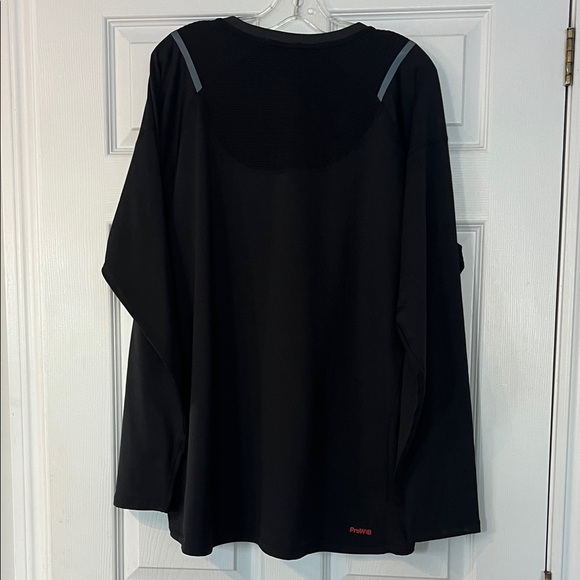 Spyder Men's Black and Red Long Sleeve Tee - Picture 4 of 4